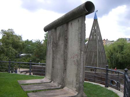 AltMoabitWall-028