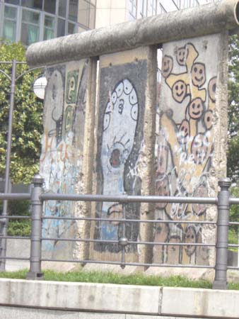 AltMoabitWall-029