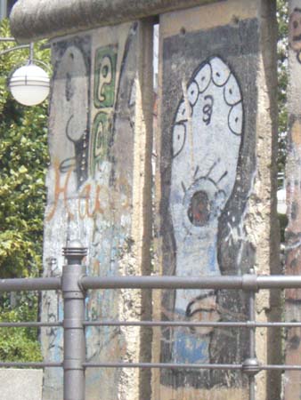 AltMoabitWall-031