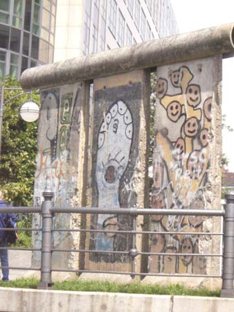 AltMoabitWall-033