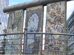 AltMoabitWall-045