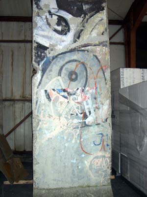 MauerUS-Embassy-005