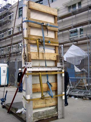 MauerUS-Embassy-040