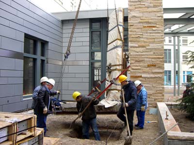 MauerUS-Embassy-075