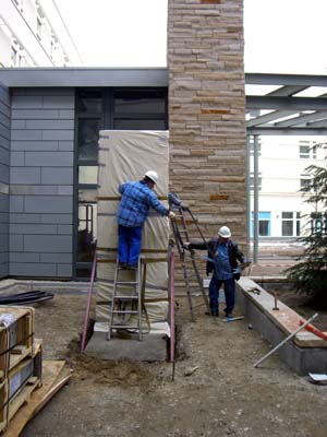 MauerUS-Embassy-081