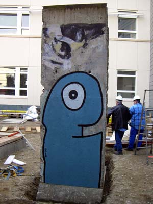 MauerUS-Embassy-086
