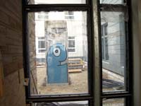 MauerUS-Embassy-098