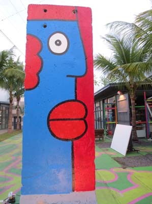 MiamiBerlinWall2013-008