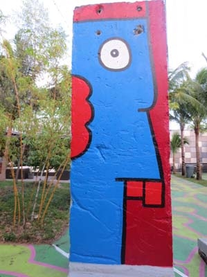 MiamiBerlinWall2013-011