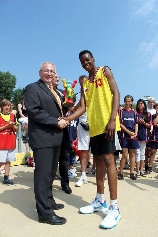 SFB2010-Finale02-058