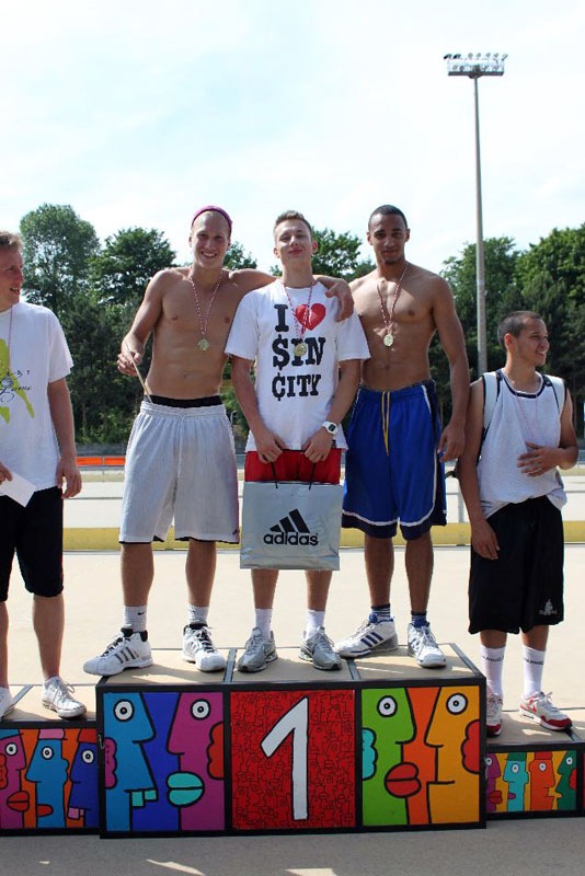 SFB2010-Finale02-145