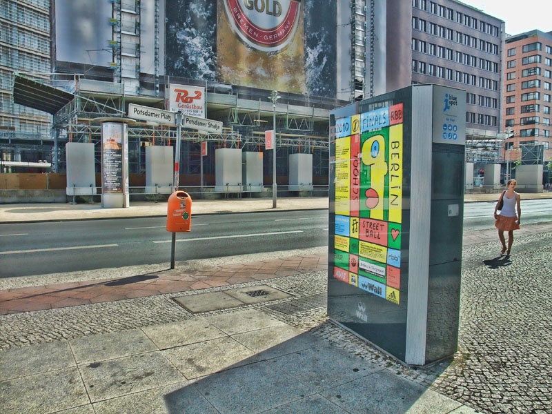 Poster2010-158