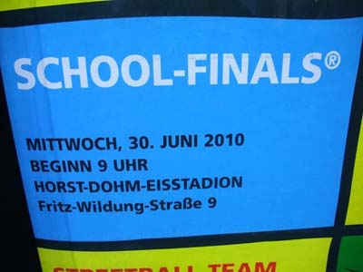 Poster2010-072