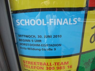 Poster2010-136