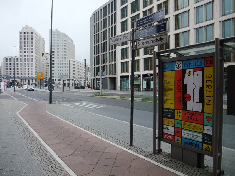 Poster2011-137