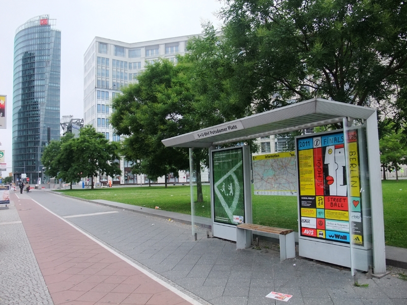 Poster2011-147