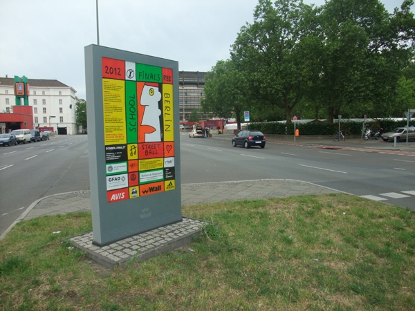 Poster2012-137