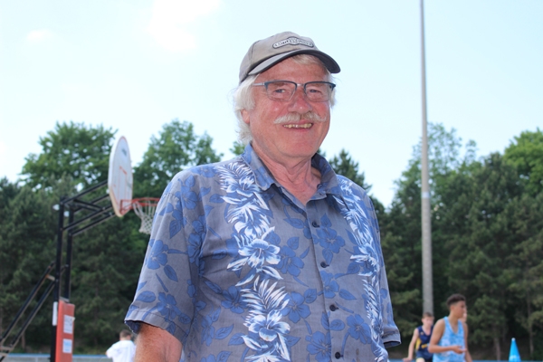 SchoolFinalsFinale02-049