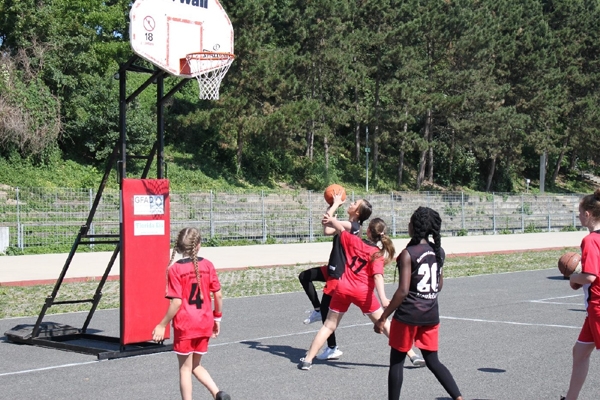 SchoolFinalsFinale03-015