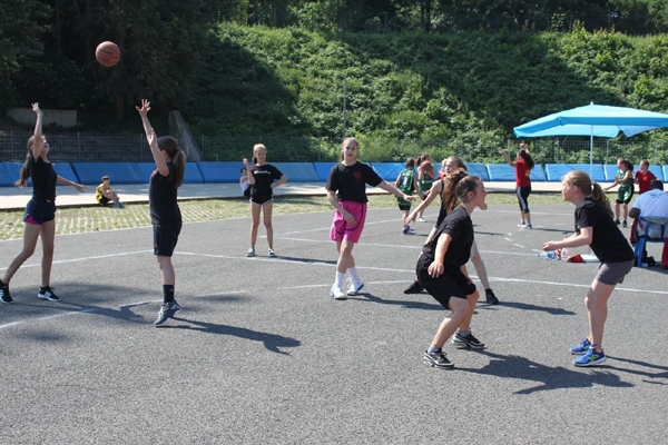 SchoolFinalsFinale03-025