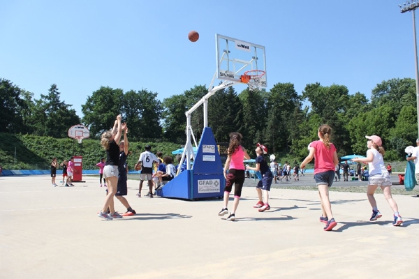 SchoolFinalsFinale03-086