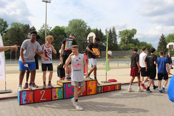 FinaleTag01-002-081