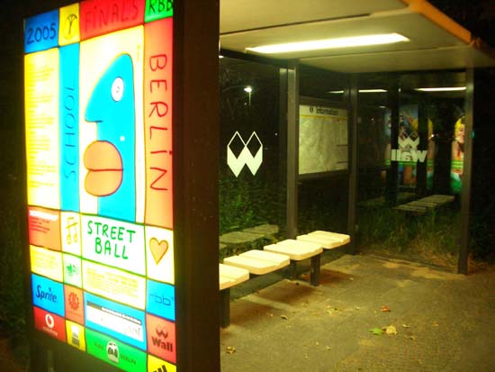 Poster2005-135
